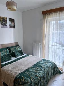 H&H cozy retreat ,Fireplace and Parking