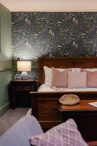 Weavers Guesthouse by Weavers of Haworth