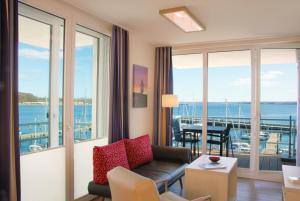 Apartment 24, Pier 24, Blickrichtung offene SeeBinnenhafen Nord