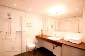 Apartment 24, Pier 24, Blickrichtung offene SeeBinnenhafen Nord