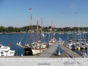 Apartment 24, Pier 24, Blickrichtung offene SeeBinnenhafen Nord