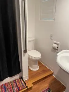 The Quonset Hut - Уиллоус