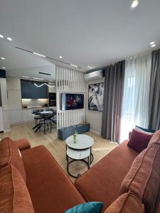 Noir luxury apartment