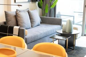 2BR Dubai Gem steps from Dubai Mall & Burj