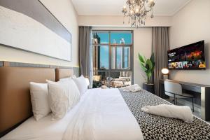 2BR Dubai Gem steps from Dubai Mall & Burj