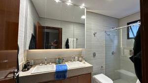 Casa de luxo em condomínio