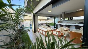 Casa de luxo em condomínio