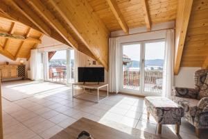 Ferienwohnung Seeglück mit großzügigem Südbalkon und herrlichem Seeblick