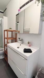 Maisons de vacances Le Constantin - maison spacieuse et conviviale - 5 ch et 2 SDB : photos des chambres