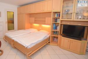 1-102, Seeseite, Haus Metropol, 5Etage