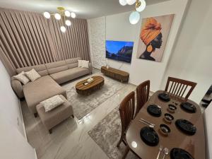 Luxury - 2 Bedroom Apartment B11