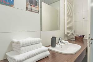 Apartment 41 "Seeblick" Blickrichtung offene See Binnenhafen Nord