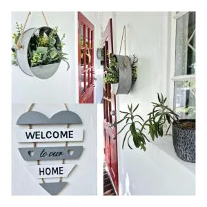 Almarlene House, spacious home sea view, large pool, patios, cot, cook - Castries