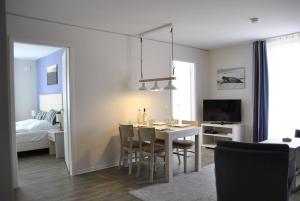 Apartment 6 "Strandkrabbe", Apartmenthaus Hafenspitze, Blickrichtung InnenstadtBinnenhafen