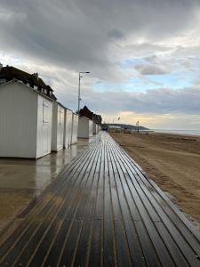 Maisons de vacances Petit cottage a 3 minutes a pied de la plage avec terrasse et Parking privee gratuit : photos des chambres
