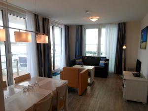 Apartment 32, Apartmenthaus Hafenspitze, Blickrichtung Binnenhafen Nordoffenes Meer