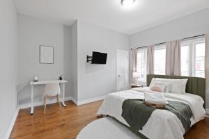 Cozy 1-Family Home - 10 mins NYC