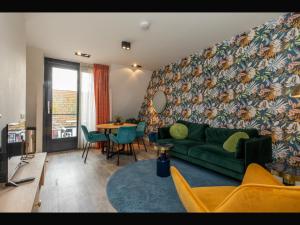 Wifi and golden beaches Home