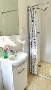 Guest room in Gungahlin