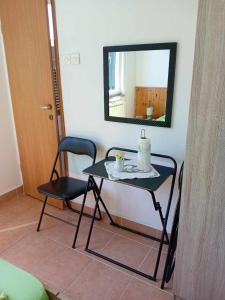 Apartments and rooms by the sea Martinscica, Cres - 23980