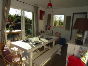 Maisons de vacances Holiday Home in Pleubian near Kermagen Beach : photos des chambres