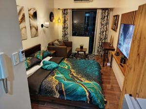 Modern-Studio with Balcony Stunning View