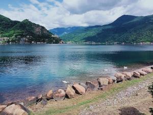 Lugano lake paradise with SUP 5ppl