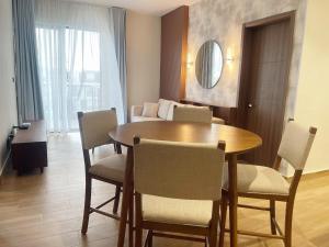 Apartment with private terrace