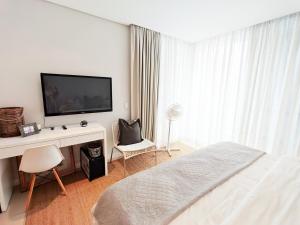 Luxury central Umhlanga apartment sleeps 6