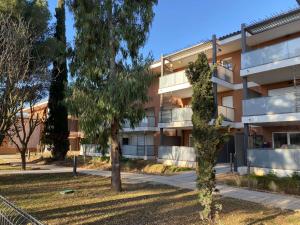 Appartements Bel appartement T2 avec terrasse privative et parking a Balaruc-les-Bains - FR-1-553-299 : Appartement