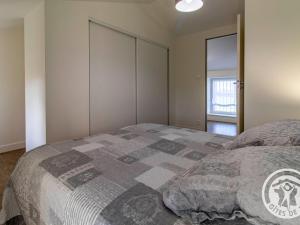 Maisons de vacances Gite Melisse : Calme et Confort a 30 min Puy du Fou - FR-1-622-100 : photos des chambres