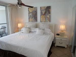 Pelican Beach 0212 by Pelican Beach Management