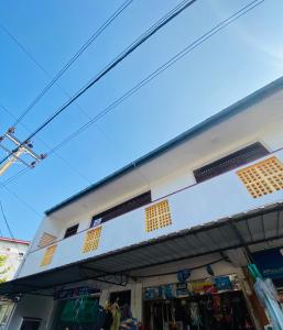 Alwis Place