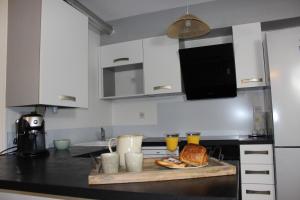 Appartements Appartement l-esprit de Lourdes, proche sanctuaire et gare, vue sur le chateau : photos des chambres