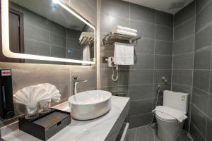 Riverside Quảng Yên Hotel