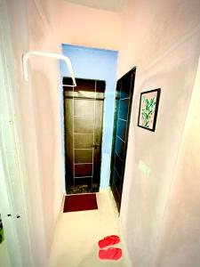 Citi 1Bhk Apt -Service Apartment-Sinhgad Road-OTT-Kitchen-Parking