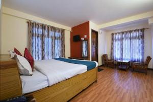 NAiNi VIEW RESORT, SNOW VIEW , NAINITAL