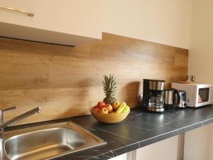 LECHUFER, 80m2, Haushälfte mit privatem Eingang, Kaminofen, Terrasse, Garten