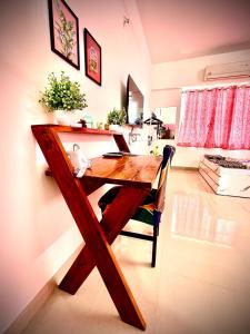 Citi Studio Apt-306-Service Apartment-Sinhgad Road-OTT-Kitchen-Parking