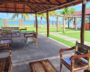 Apartamento no Condomínio Marina Clube