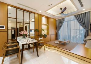 Elara Landmark Apartment