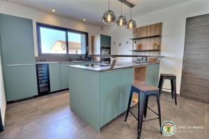 Villas Villa la crozette 4 etoiles, climatisee avec grande piscine : photos des chambres