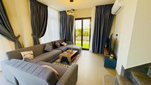 Ollystays 4BR Villa Heated Pool El Gouna