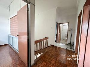 Kempas Family Suites Homestay