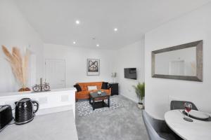 WhiskAwayStays - Field House - Apartment 2