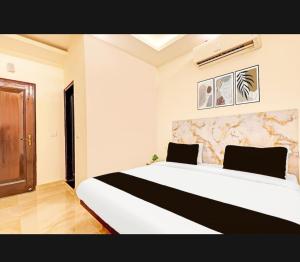 THE KRISHNAs BLISS HOTEL