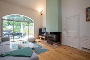 Villas Le Clos des Moriers 2 hours from Paris-Piscine-12 pers : photos des chambres