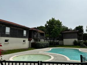 Aureilhan T2 50m2, 6 pers, wifi, piscine résidence