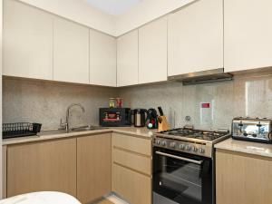 Burj Royale 2BR Full Burj Khalifa & Fountain view