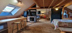 Appartements Loft des Cimes - Evasion en montagne avec local velo prive : photos des chambres
